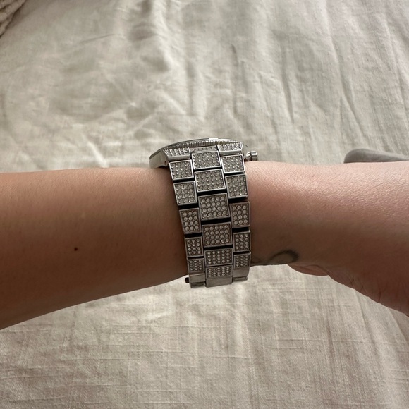 Michael Kors Watch - Picture 2 of 5